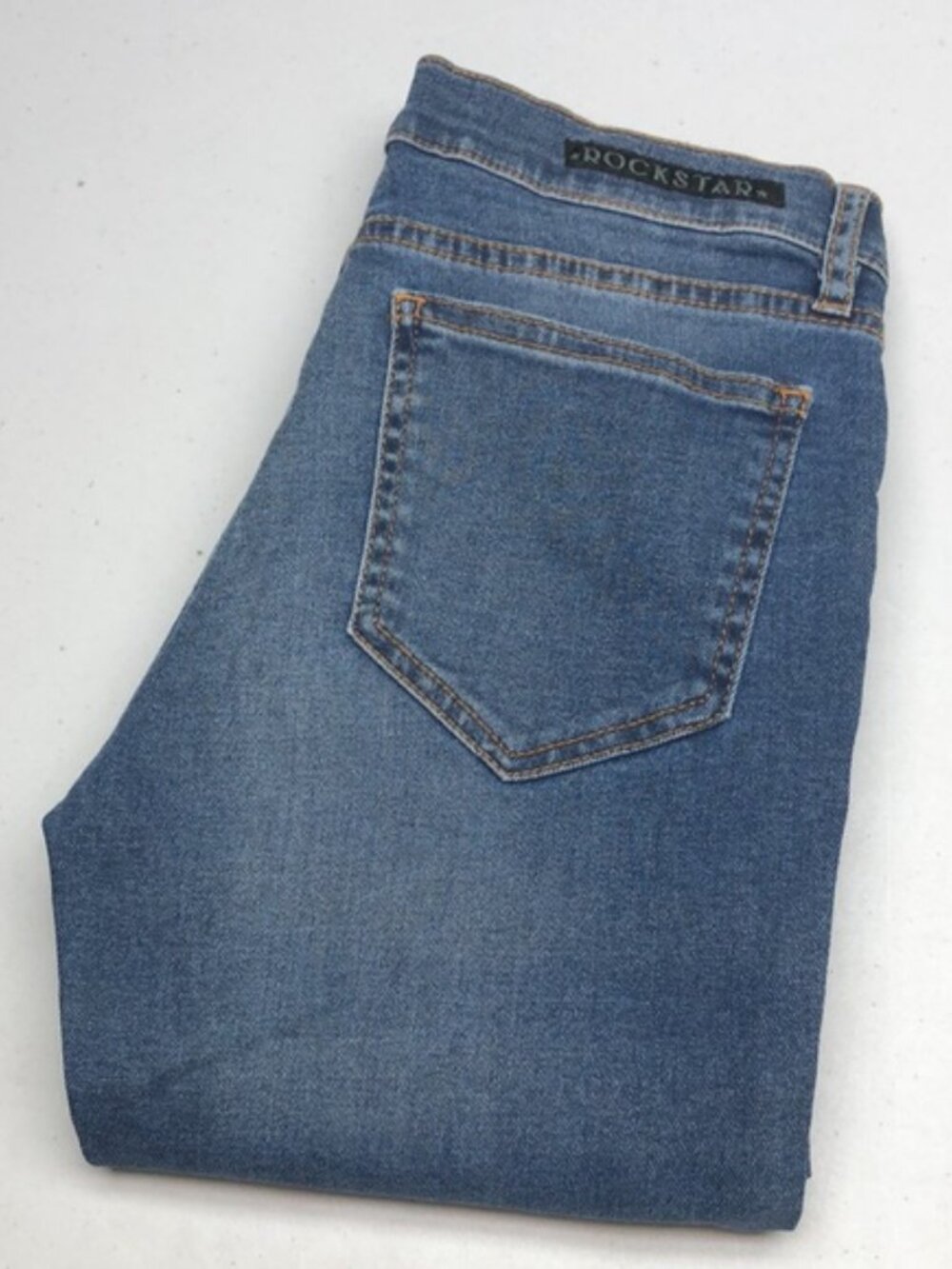LIKE NEW ROCKSTAR MID-RISE SKINNY JEANS 26x29 ⭐️
